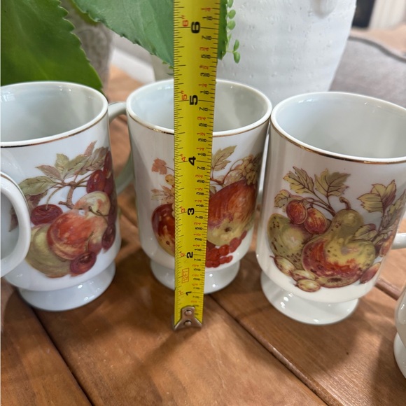 Vintage Japan pedestal‎ mugs fruits Elegant White Ceramic Fruit Design Mugs Set - Picture 4 of 5